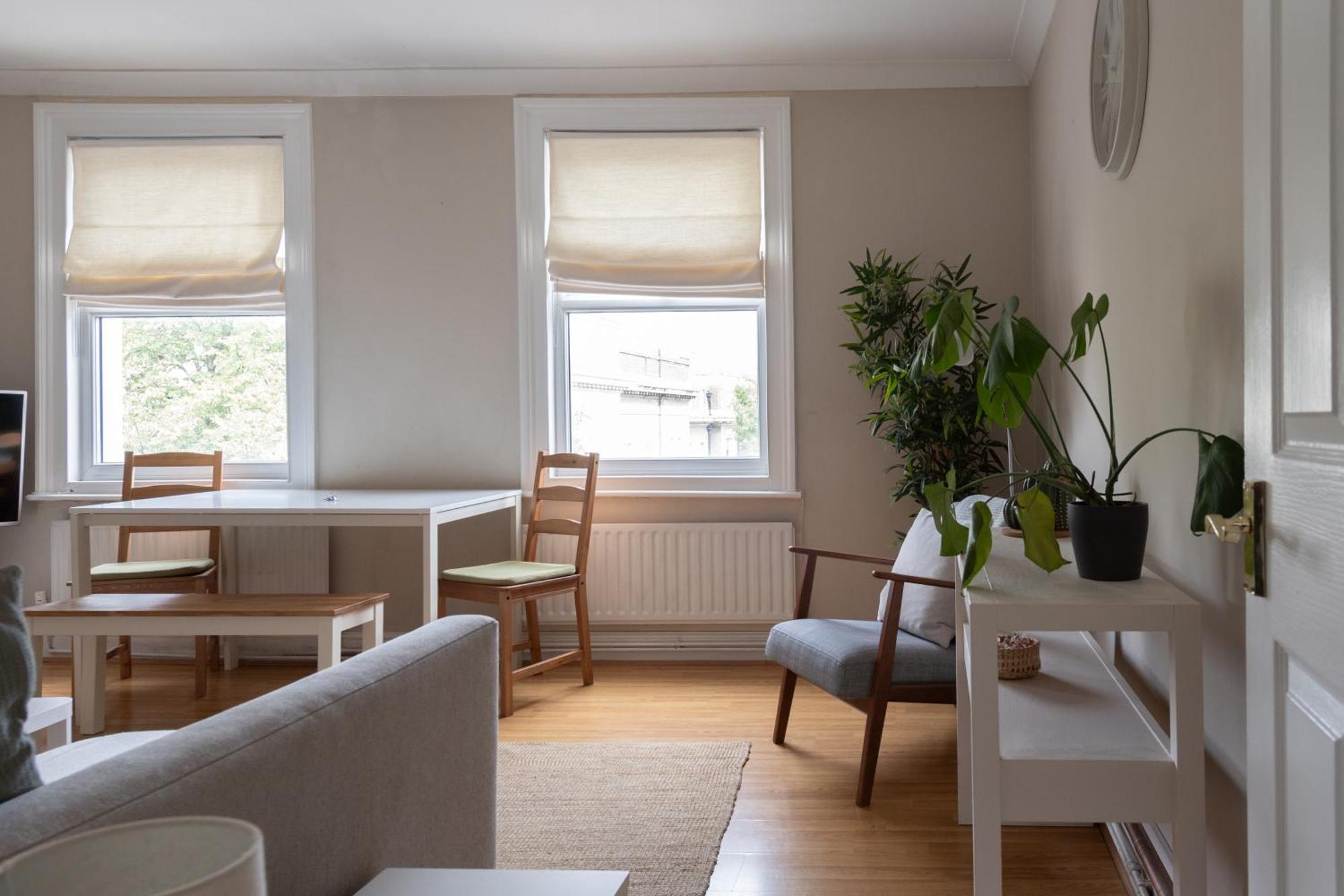 Modernised Apartments 1 And 2 Bedrooms Option Terrace And Balcony High Street Londres Exterior foto