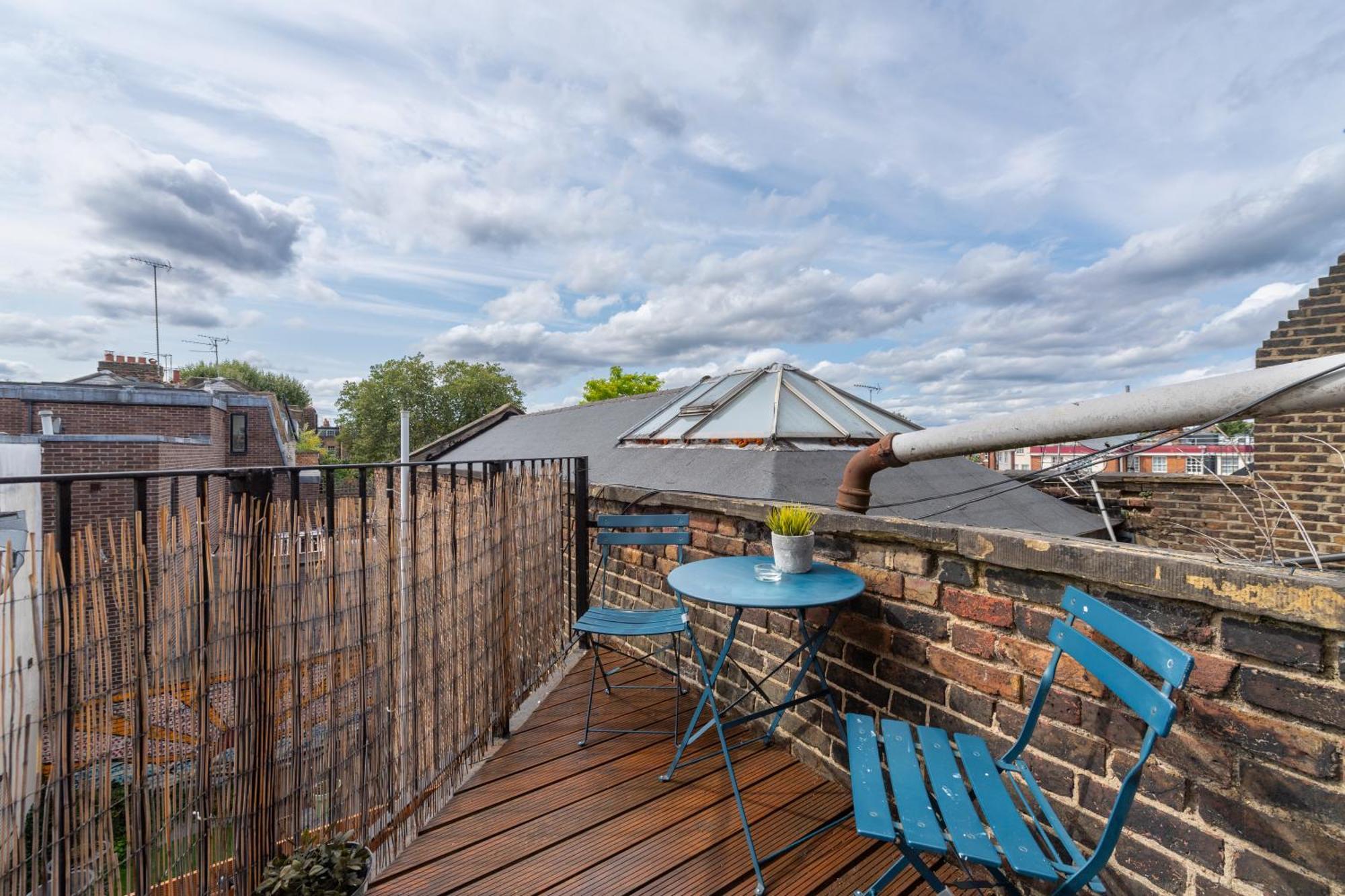 Modernised Apartments 1 And 2 Bedrooms Option Terrace And Balcony High Street Londres Exterior foto